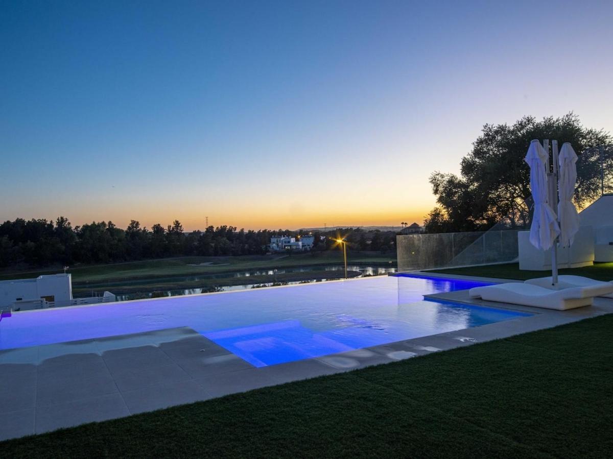 Lightbooking Jerez Montecastillo * Jerez de la Frontera